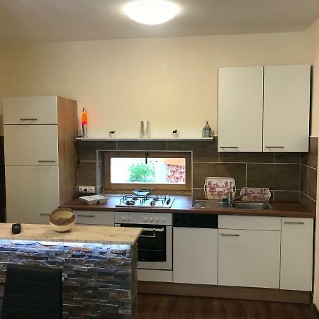 Candy Apartman Кестхей Экстерьер фото