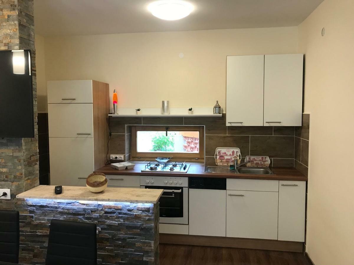 Candy Apartman Кестхей Экстерьер фото
